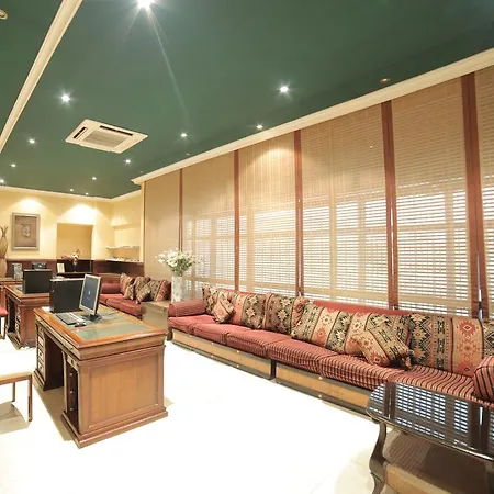 White Palace Hotel